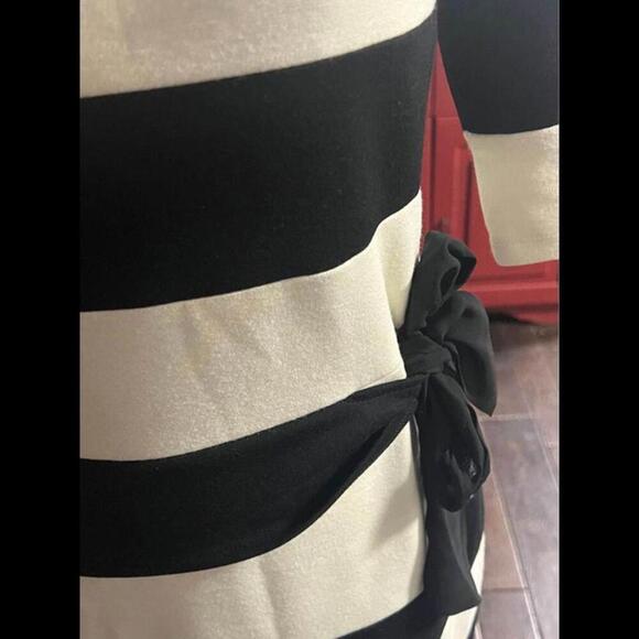 Sangria Striped and Belted Dress size 6 - Picture 3 of 5